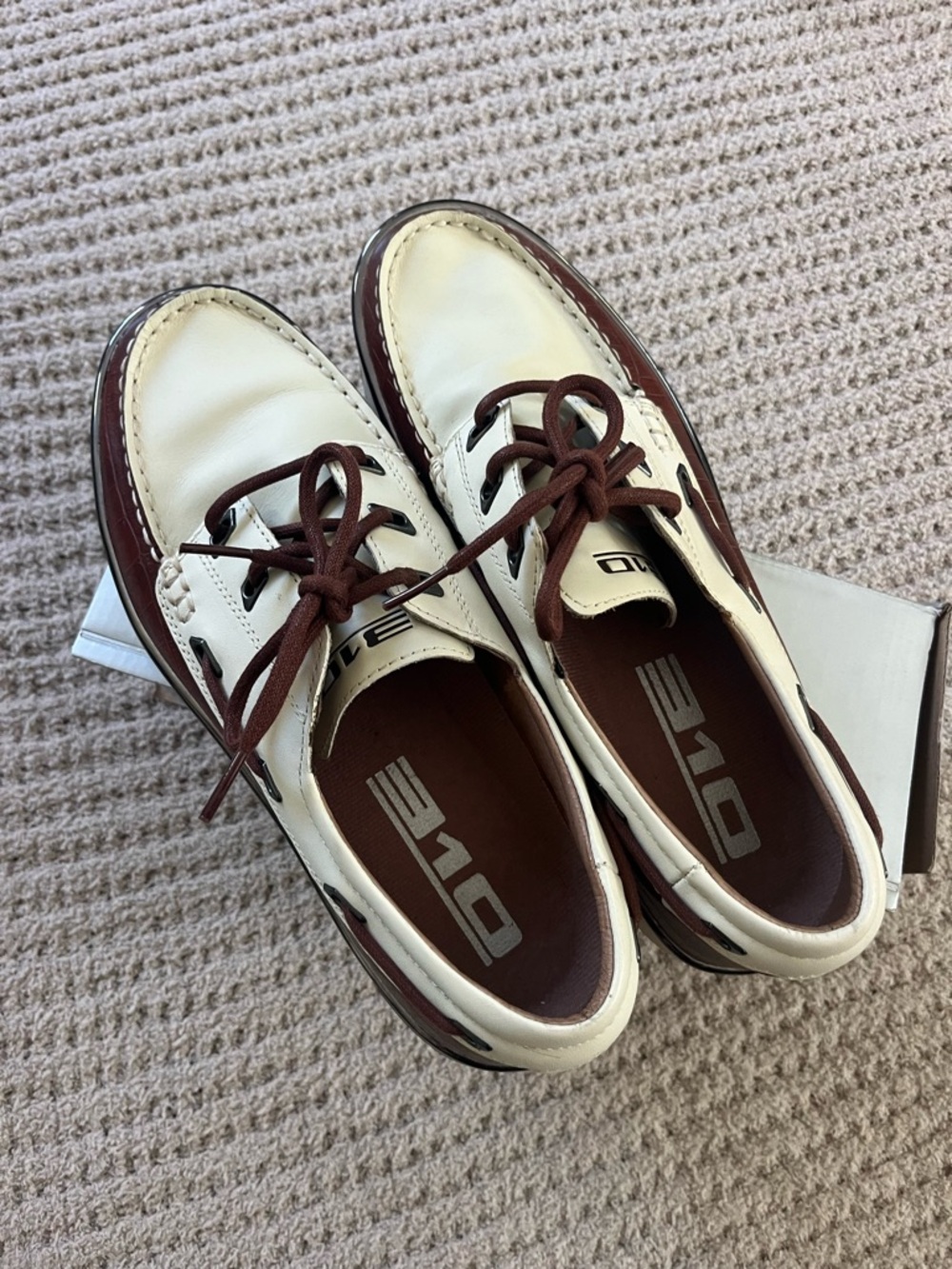 Lee Men's Two-Tone Cream and Brown Boat Shoes